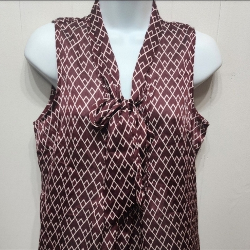 New York & Company Sleeveless Blouse Small Semi Sheer Casual Office Tie B799